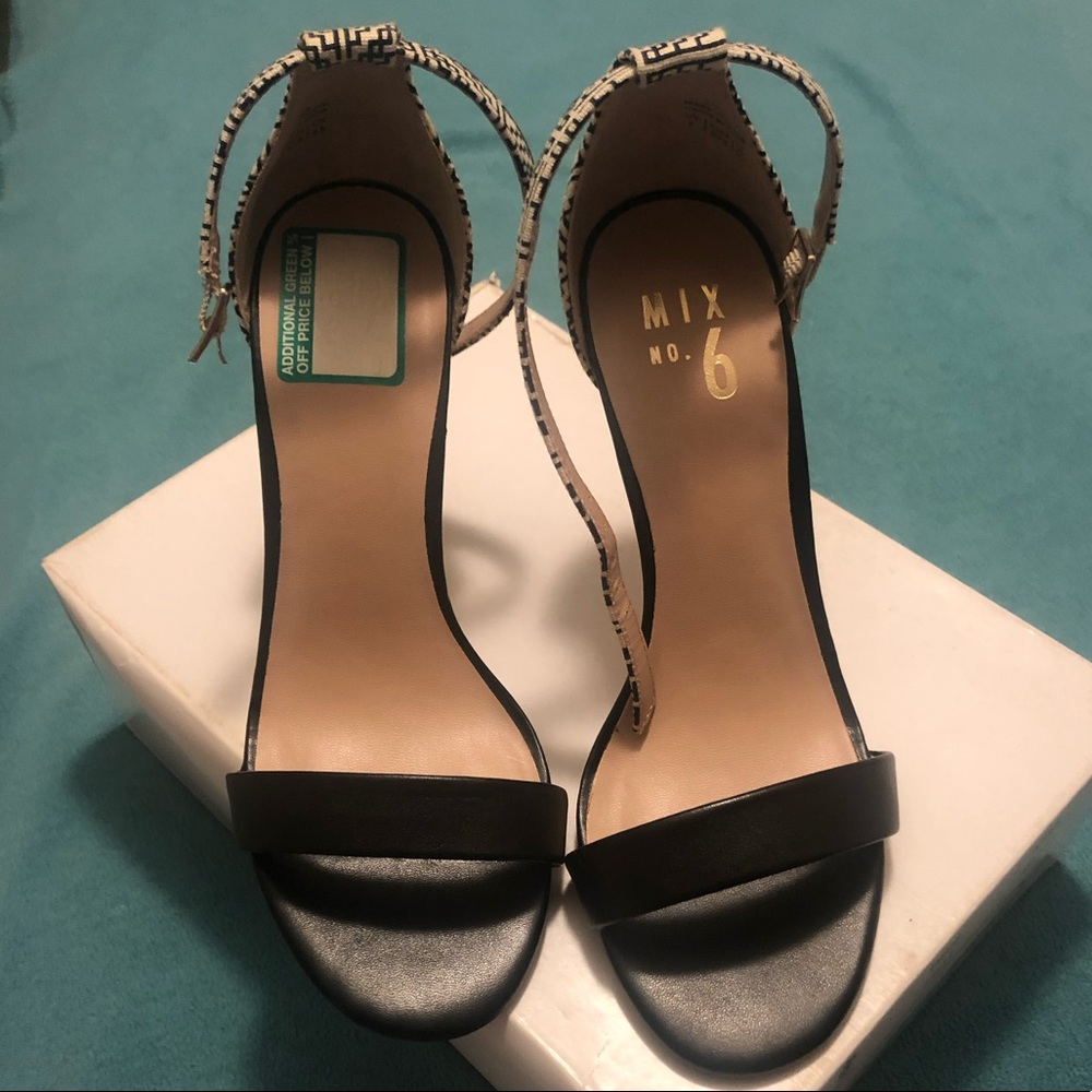 Womens heels size 7